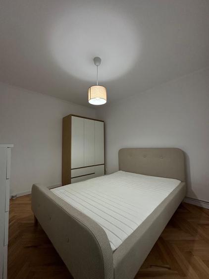 Apartament cu 3 camere decomandat în Grigorescu