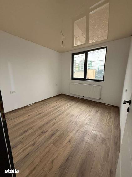 Casă cu 3 camere cu Teren 230 Mp în Central