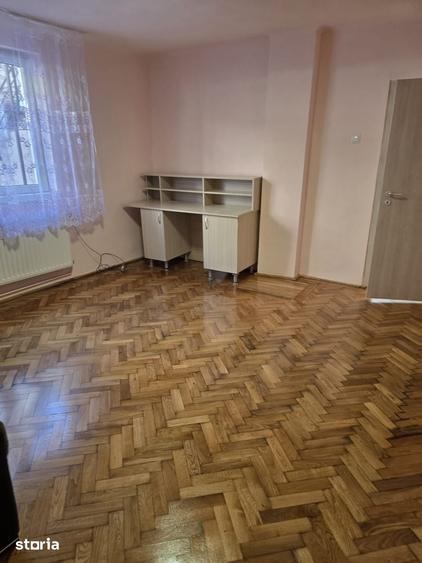 Casă cu 3 camere cu Teren 210 Mp în Țiglari