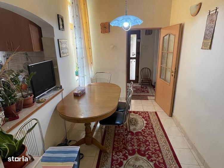 Apartament cu 4 camere în Central