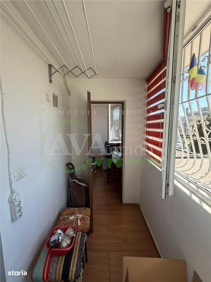 Apartament cu 3 camere decomandat în Mioriței