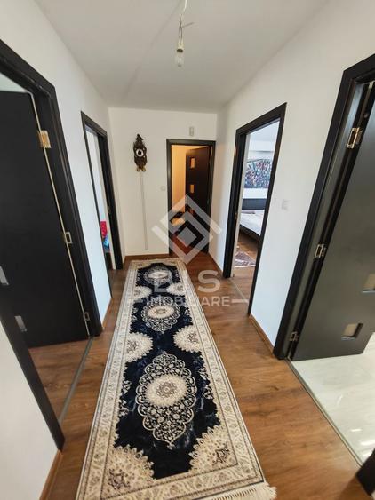 Duplex cu 4 camere cu Canalizare în Sud-Est