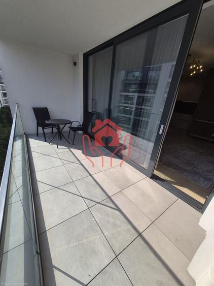 Apartament cu 2 camere semidecomandat, mobilat în Băneasa