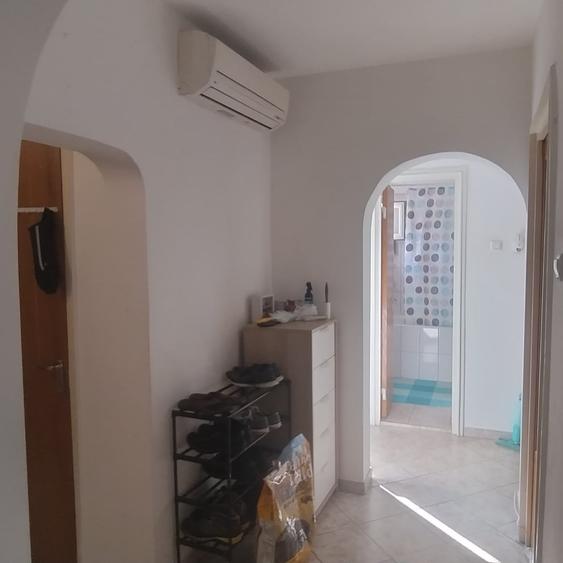 Apartament cu 3 camere decomandat în Tineretului