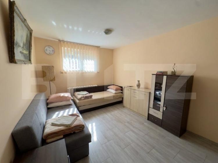 Apartament cu 2 camere semidecomandat, mobilat în Cetate