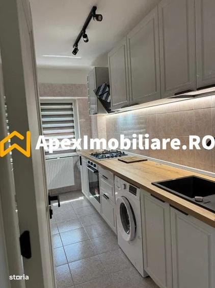 Garsonieră decomandată în Tei
