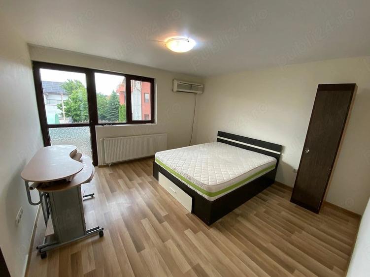 Casă cu Teren 300 Mp în Costi