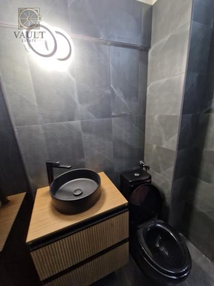 Apartament cu 3 camere semidecomandat în 1 Decembrie 1918
