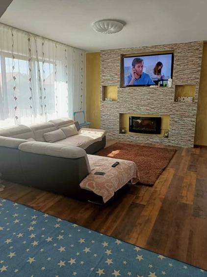 Casă cu 4 camere în Tărian