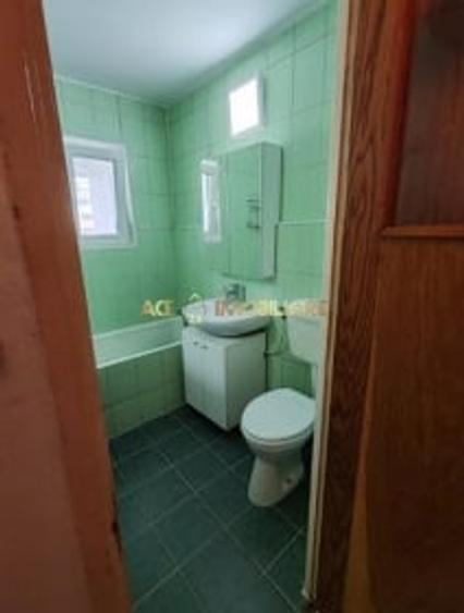 Apartament cu 2 camere semidecomandat, mobilat în Baba Novac