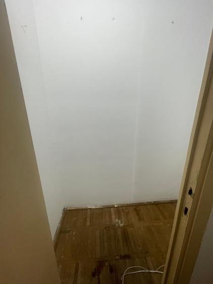 Apartament cu 3 camere semidecomandat în Valea Rosie