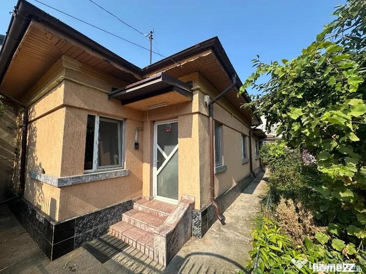 Casă cu 3 camere cu Teren 265 Mp în Central