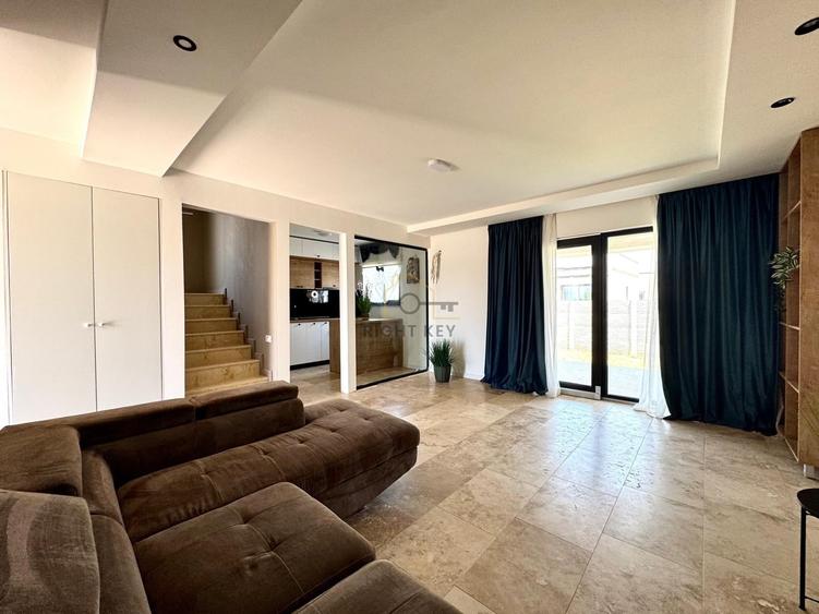 Duplex cu 5 camere cu Canalizare în Clinceni