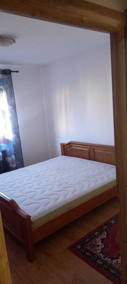 Apartament cu 3 camere decomandat în Răcădău