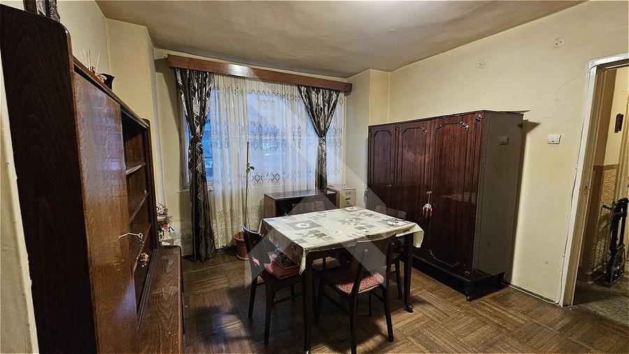 Apartament cu 2 camere semidecomandat, mobilat în Hunedoara