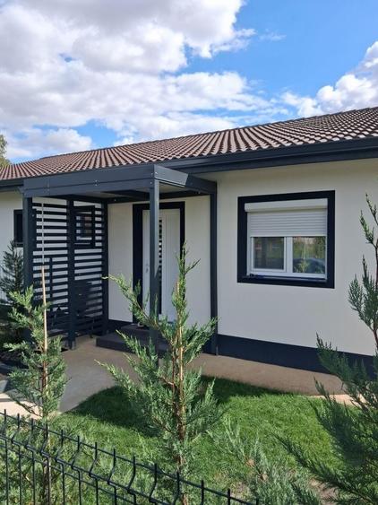 Casă cu 3 camere în Sânmihaiu Român