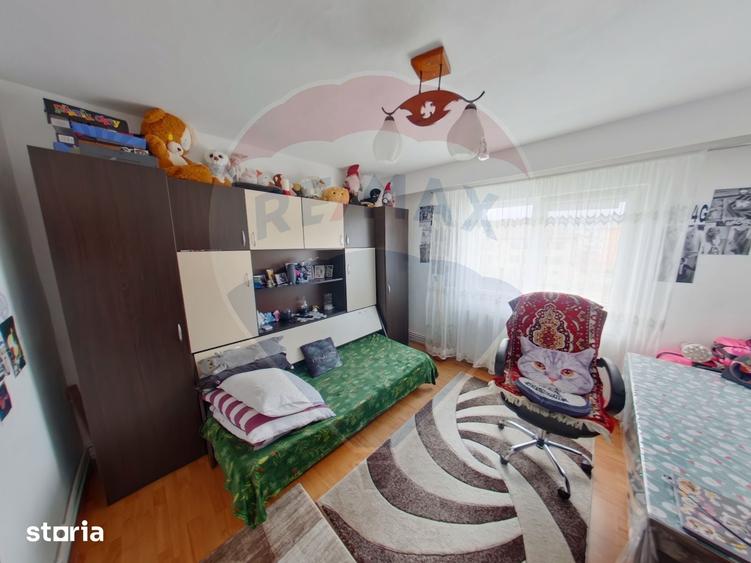 Apartament cu 2 camere decomandat, mobilat în Central