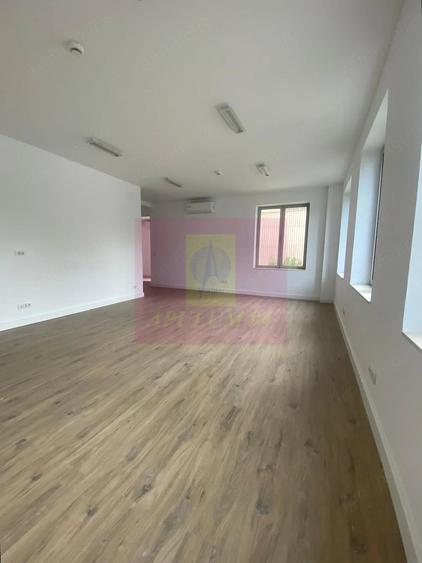 Apartament cu 3 camere decomandat în Armeneasca