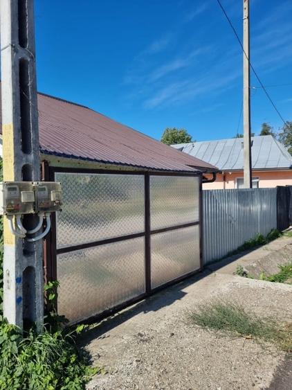 Casă individuală cu 4 camere cu Teren 1072 Mp în Răchitoasa