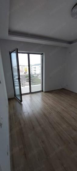Apartament cu 2 camere decomandat în Giroc