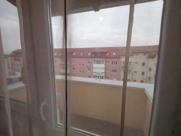 Apartament cu 2 camere semidecomandat în Lidia