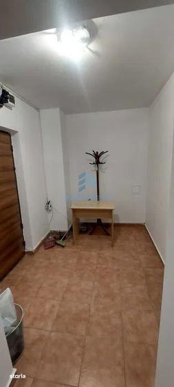 Apartament cu 3 camere, mobilat în Pantelimon