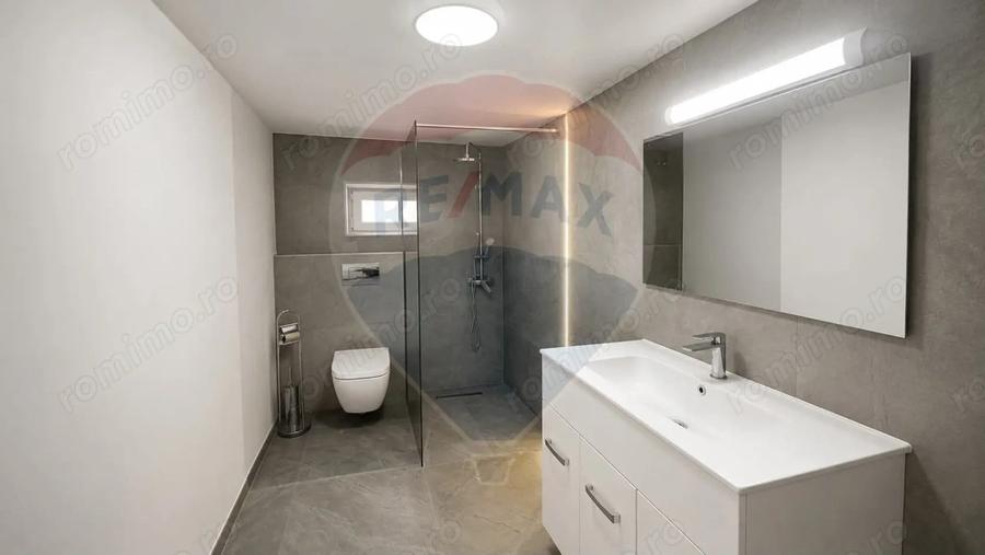 Casă cu Teren 320 Mp în Casa de Cultură
