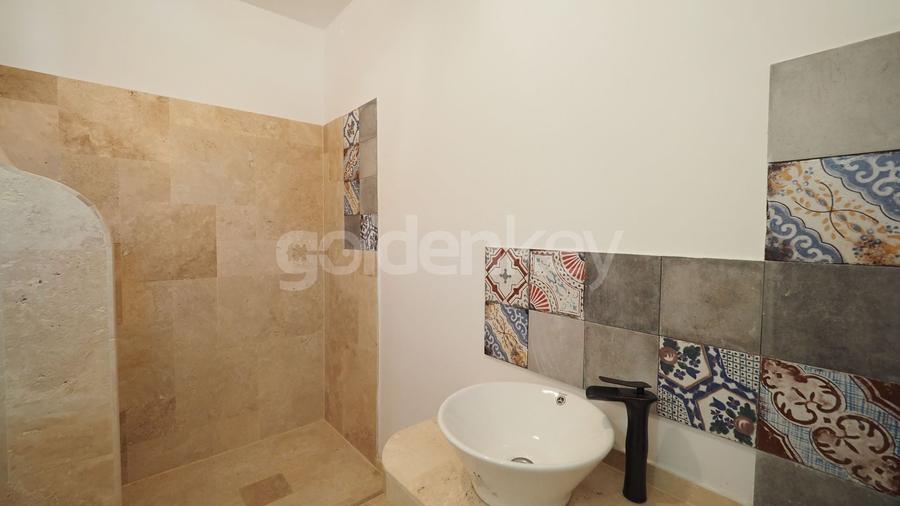 Duplex cu 7 camere cu Canalizare în Pipera