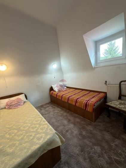 Apartament cu 3 camere semidecomandat, mobilat în Cioplea