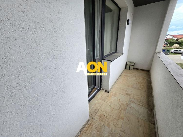 Apartament cu 2 camere semidecomandat, mobilat în Ampoi 3