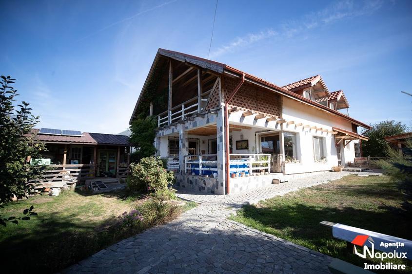 Casă cu 4 camere cu Teren 789 Mp în Central