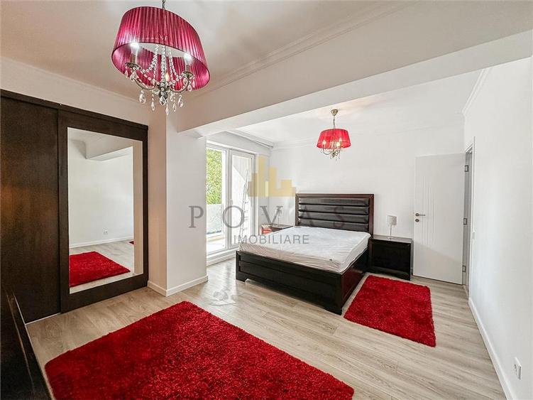 Apartament cu 3 camere decomandat, mobilat în Iancu Nicolae