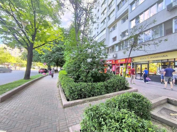 Spațiu comercial, de 20 mp, în Morarilor