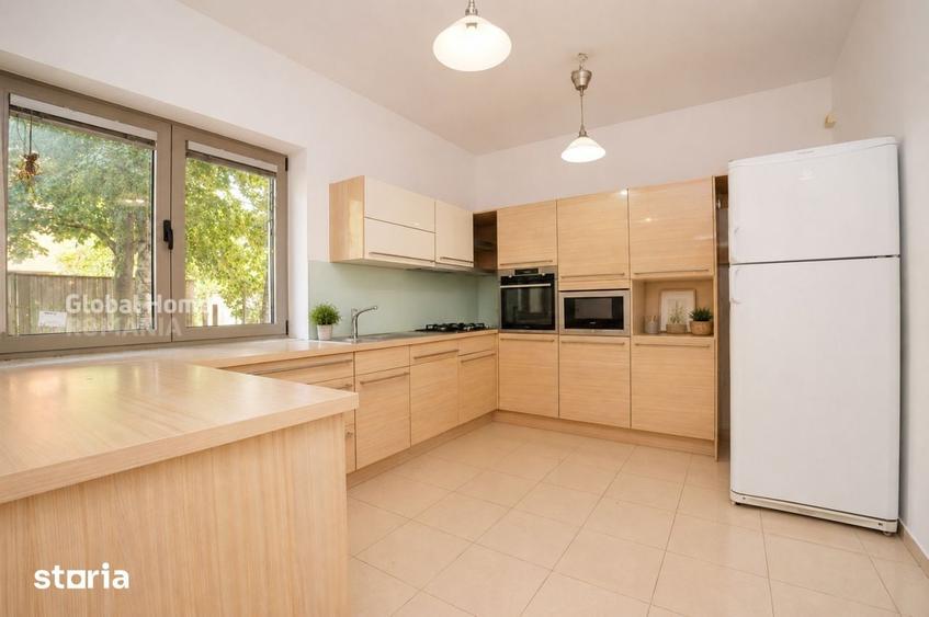 Casă cu 5 camere cu Teren 601 Mp în Băneasa