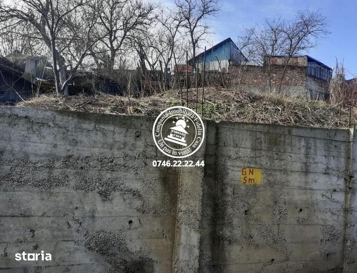 Teren de 451 mp, în Central