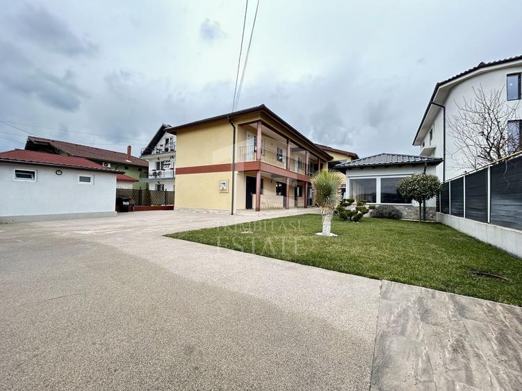 Casă cu 12 camere cu Canalizare în Periferie