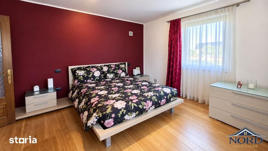 Casă cu 5 camere cu Teren 741 Mp în Vicovu de Sus
