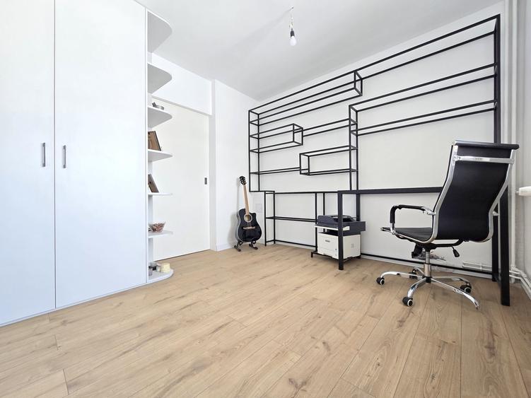 Apartament cu 3 camere decomandat, mobilat în 13 Septembrie