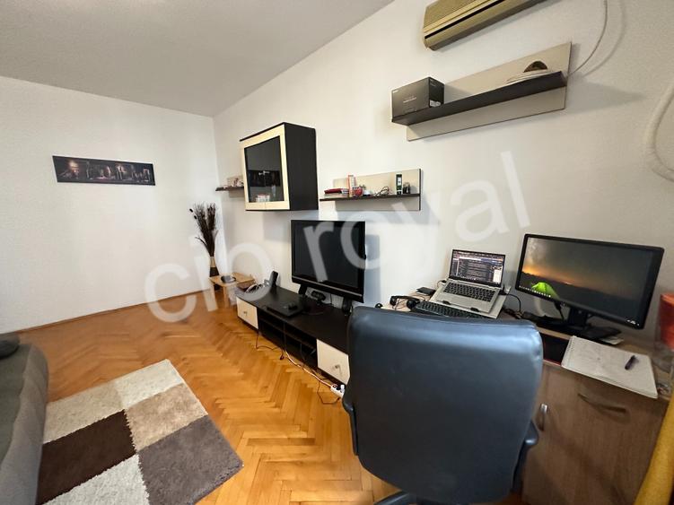 Apartament cu 2 camere decomandat în Barbu Văcărescu