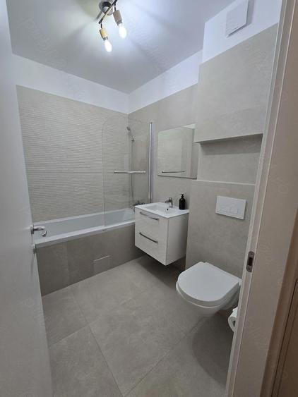 Apartament cu 2 camere semidecomandat în Tunari