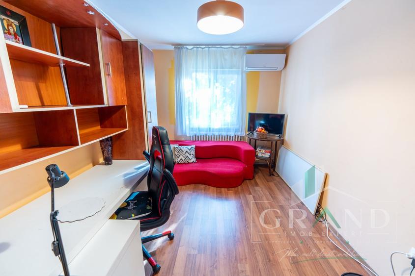 Apartament cu 3 camere semidecomandat, mobilat în Mănăștur