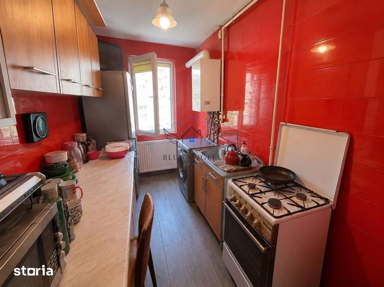 Apartament cu 3 camere decomandat în Griviței