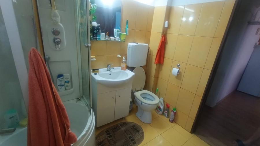 Casă individuală cu 5 camere cu Canalizare în Brestei