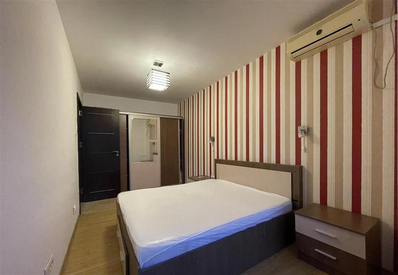 Apartament cu 3 camere decomandat, mobilat în Aviației