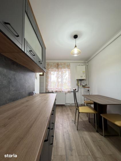 Apartament cu 2 camere decomandat în Bucovina
