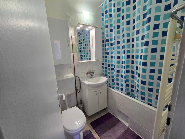 Apartament cu 2 camere semidecomandat în Bălcescu