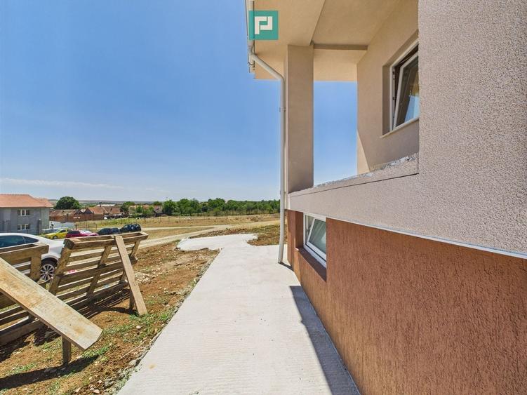 Casă individuală cu 3 camere cu Canalizare în Pișchia