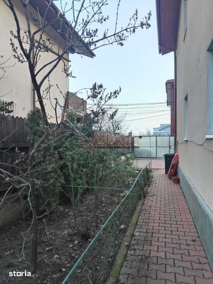 Casă cu 4 camere cu Teren 282 Mp în Apărătorii Patriei