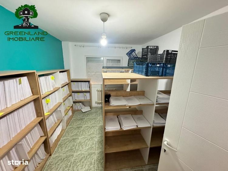 Apartament cu 4 camere decomandat în Nicolina
