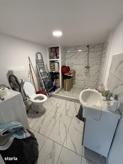 Casă cu 4 camere cu Teren 388 Mp în Central